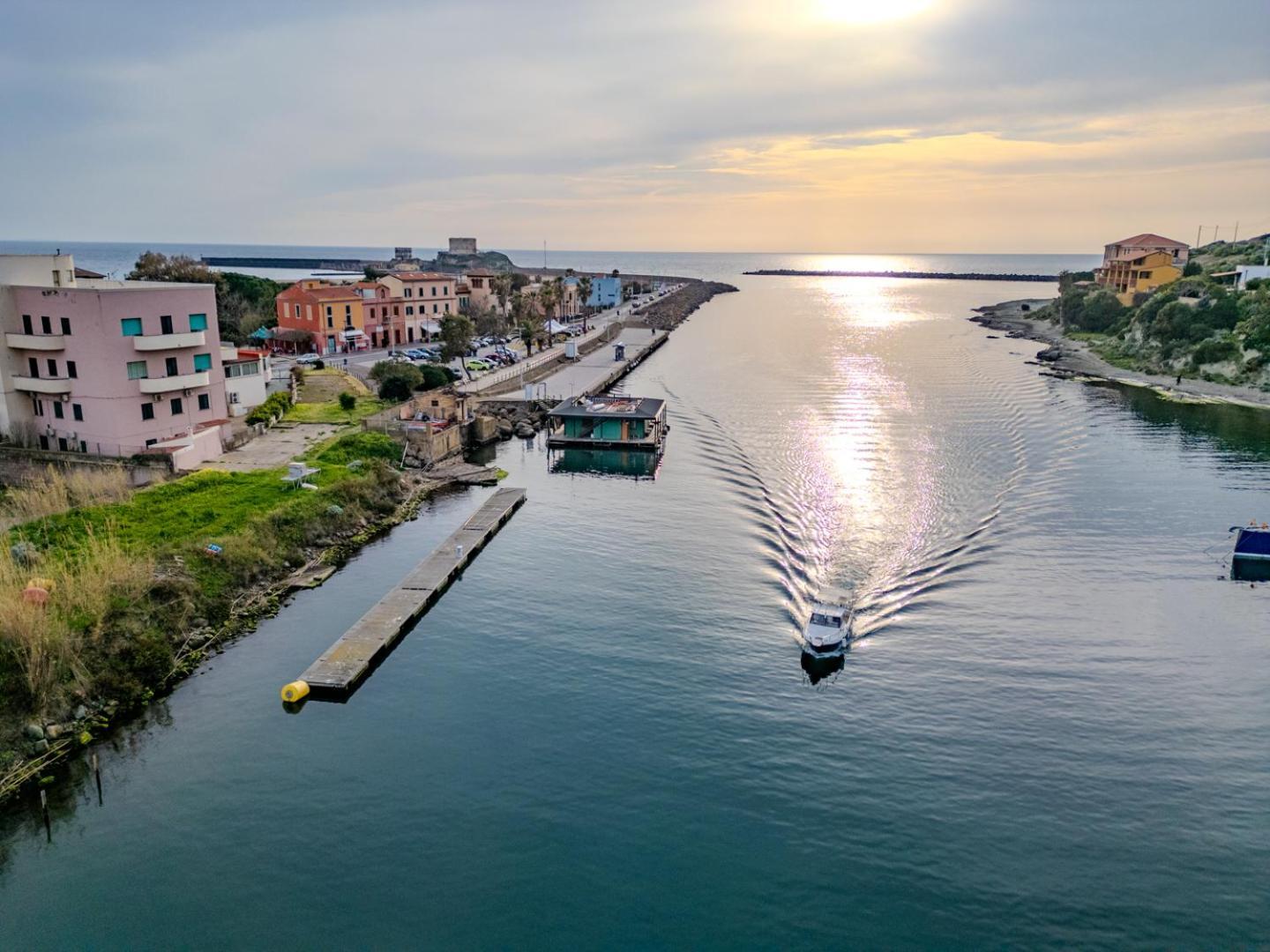 S'Apposentu - Un'Angolo Di Paradiso Con La Vista Sul Castello بوسا المظهر الخارجي الصورة